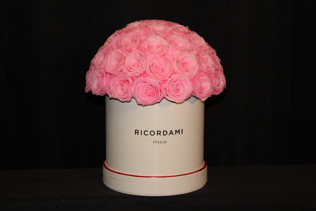 Small pink roses · white base
