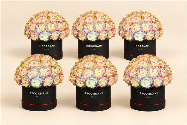 Illustrative Galaxy package layout showing exactly 6 small arrangements